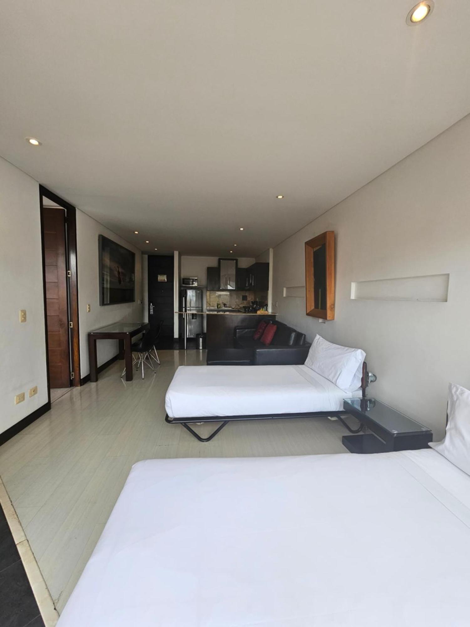 Hotel 104 Art Suites Bogotá Dış mekan fotoğraf