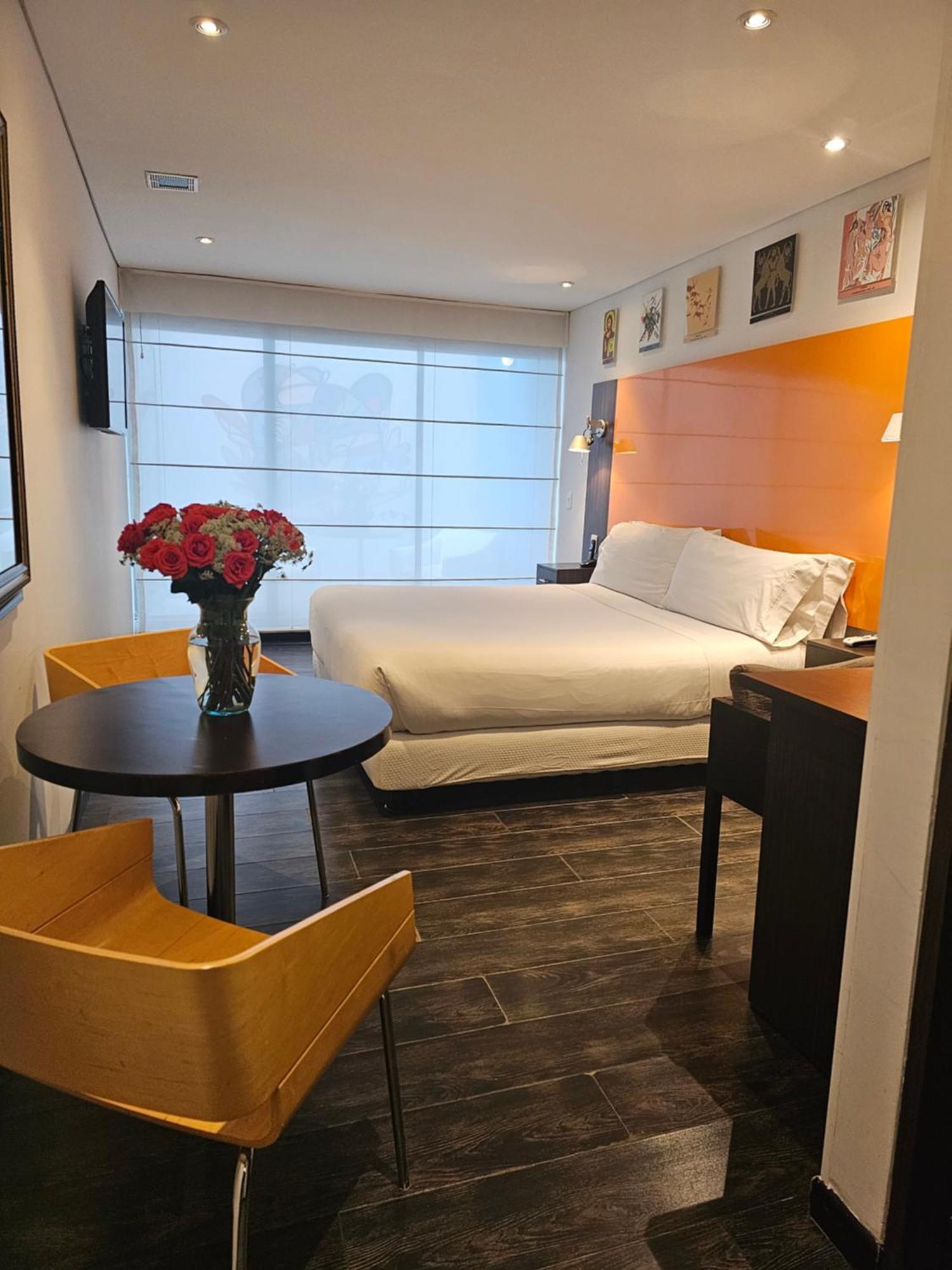 Hotel 104 Art Suites Bogotá Dış mekan fotoğraf