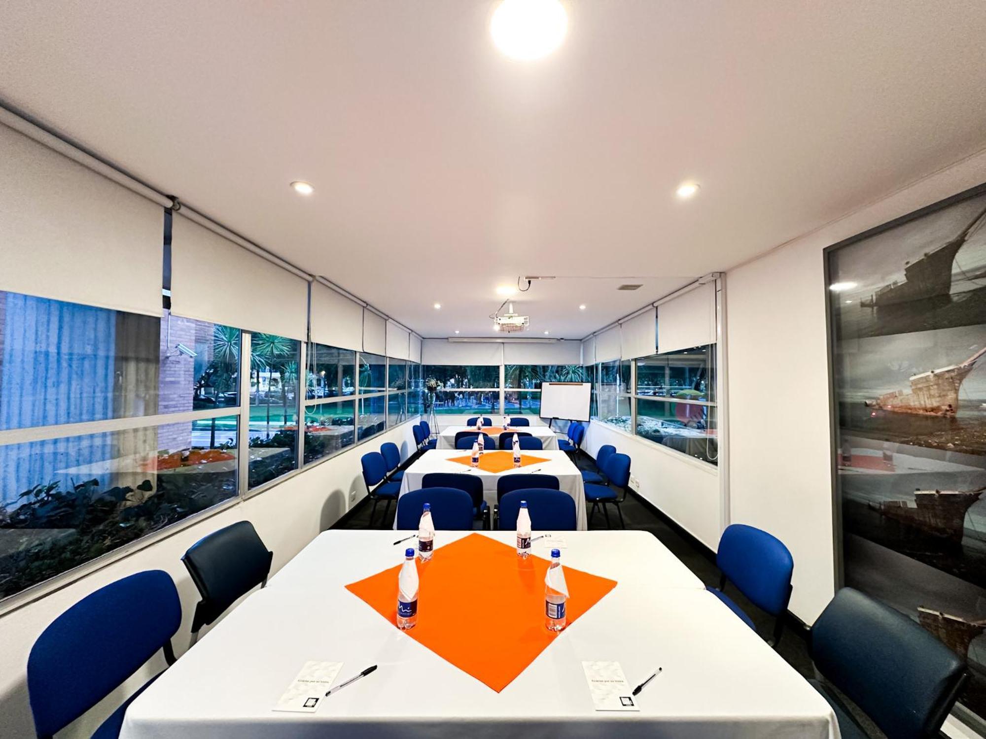 Hotel 104 Art Suites Bogotá Dış mekan fotoğraf