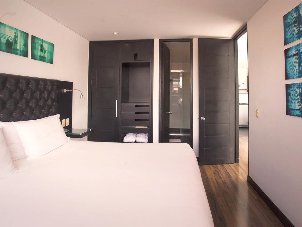 Hotel 104 Art Suites Bogotá Oda fotoğraf